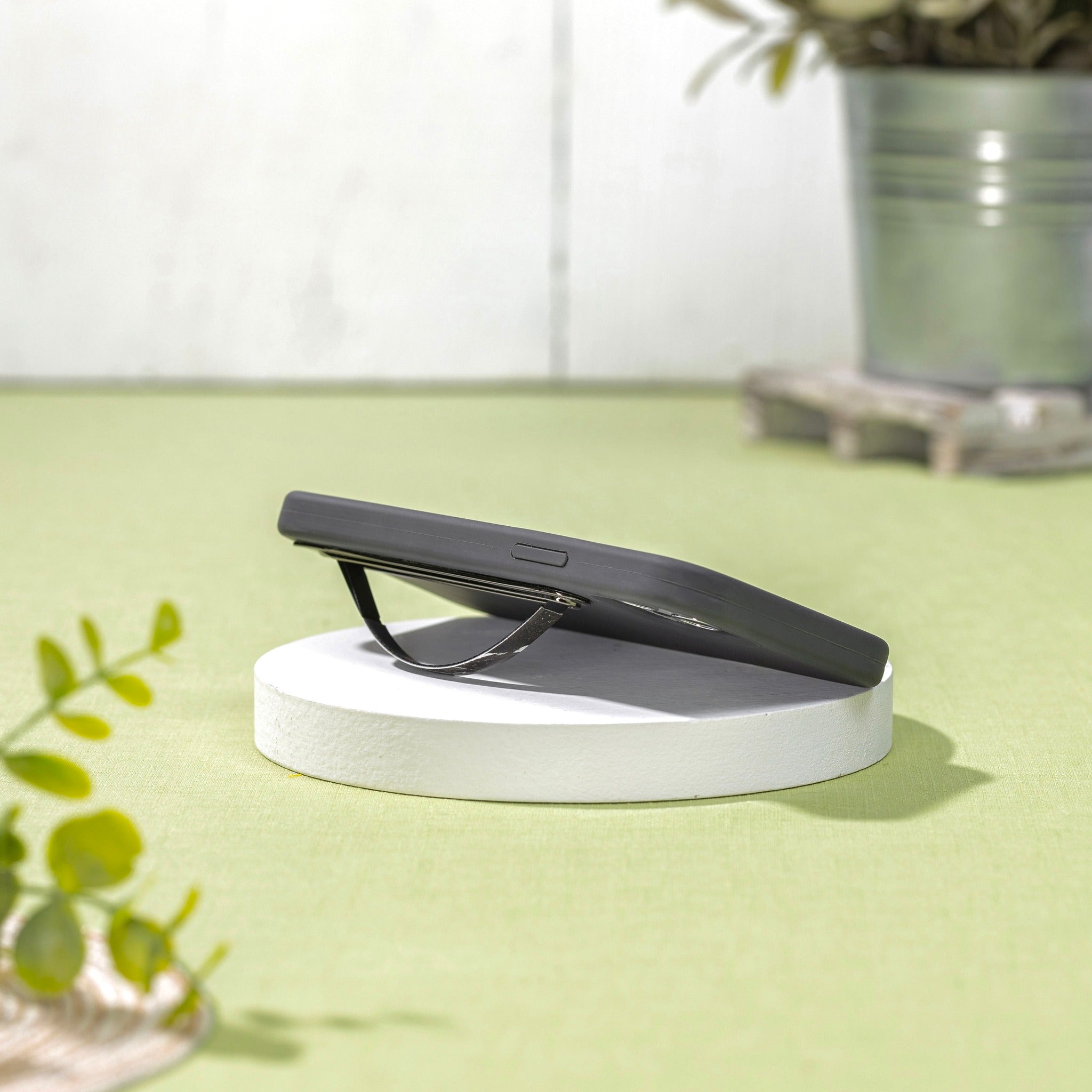 Gunmetal x Black Marble